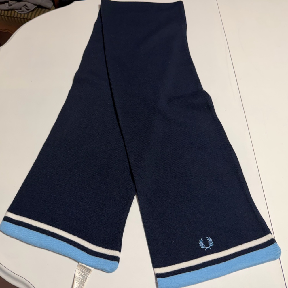 Vintage Fred Perry navy blue winter scarf